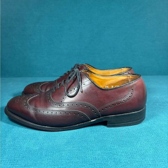 Size 9.5 - Men’s Allen Edmonds Chester 1973 Wingtip Oxford - Picture 1 of 9
